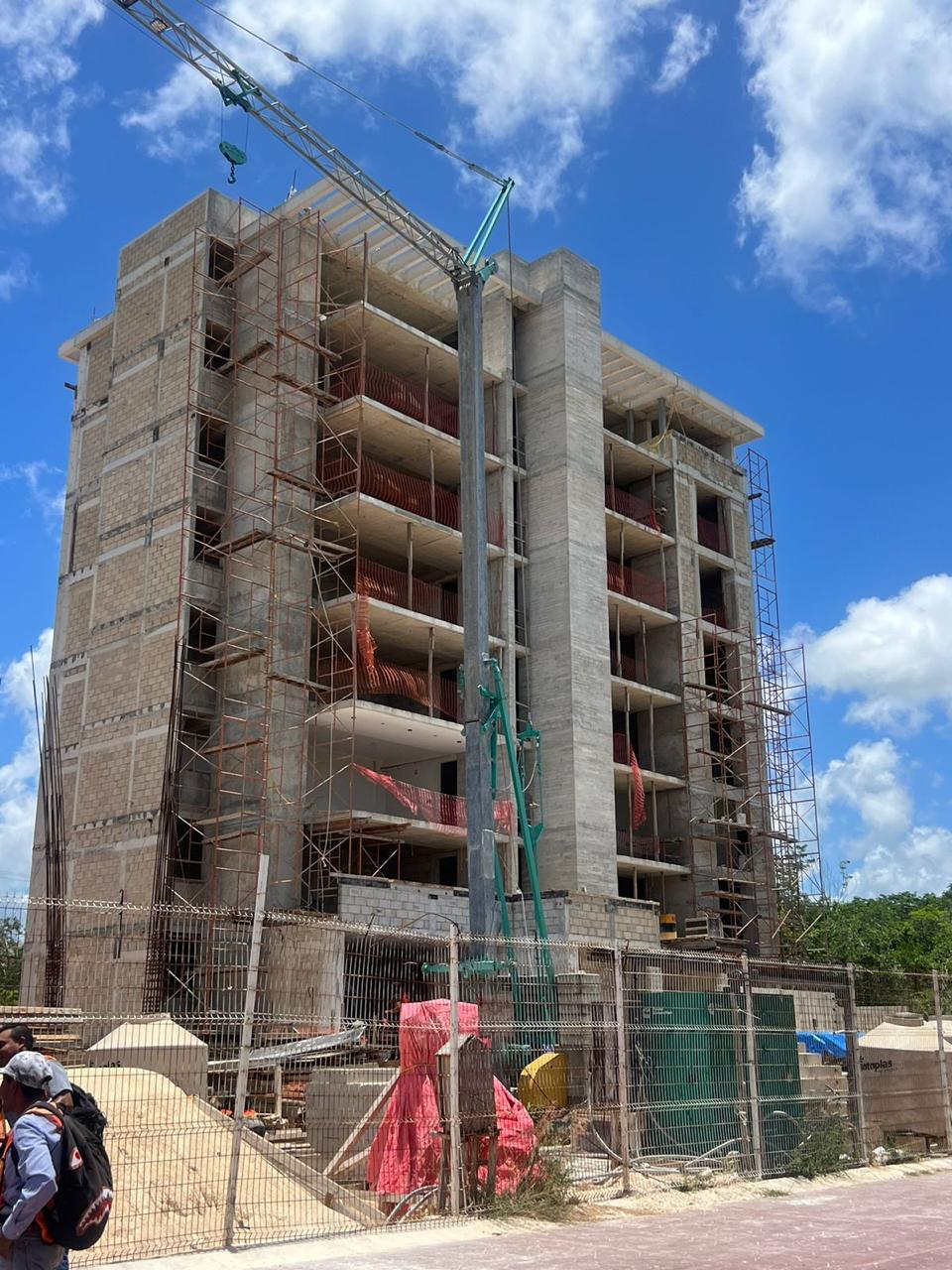 Torre Residencial en Av. Huayacán — Caso de Éxito Meta UR